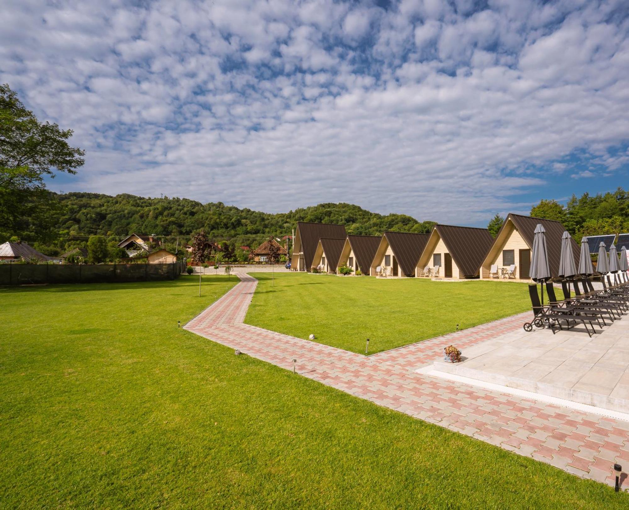 La Casute Hotel Capatineni-Paminteni Luaran gambar